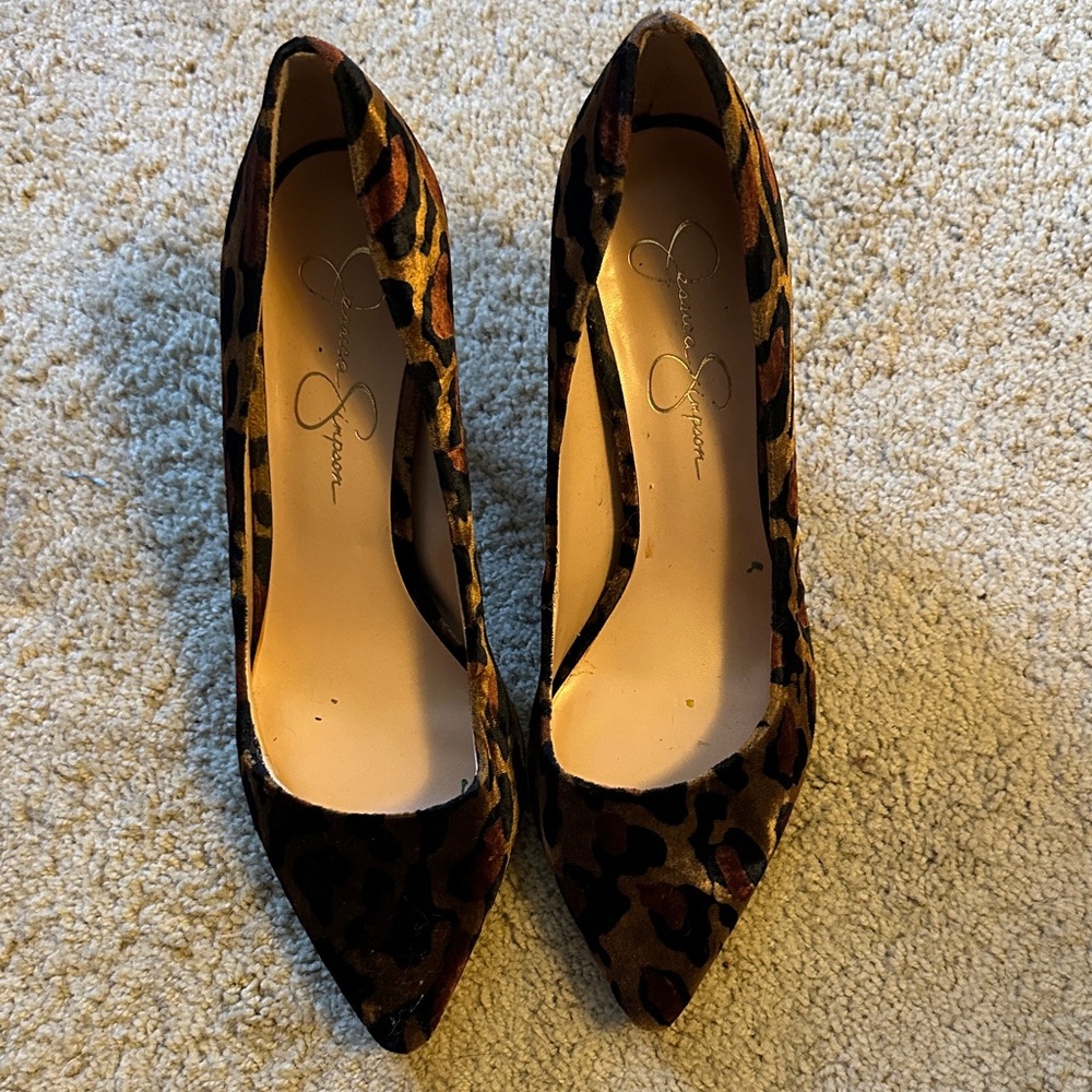 Jessica Simpson velvet leopard Print Heels